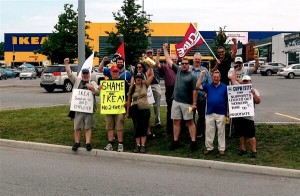 Solidarity picket at IKEA Ottawa, July 12 2015.
