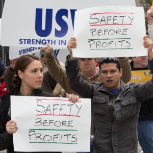 USW-Oil-Strike-Grows-Sign-Petition-For-Safe-Refineries_blog_post_fullWidth